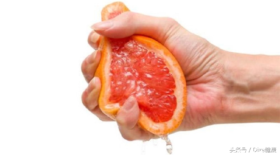 一来大姨妈就浑身疼怎么回事,姨妈期疼得不行怎么办