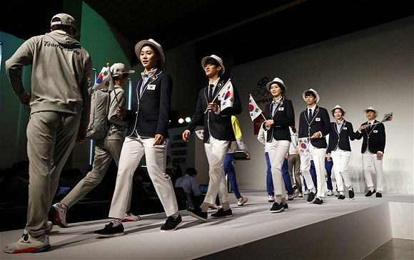 奥运会各国代表队队服曝光，中国队遭吐槽番茄炒蛋”？