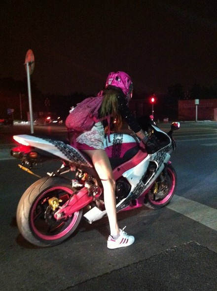 手机掉厕所了怎么办搞笑回复,手机掉厕所了怎么办呢