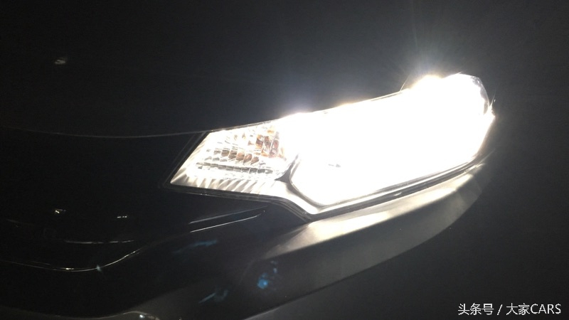 飞度无损高音改装,飞度2018款大灯改led价格