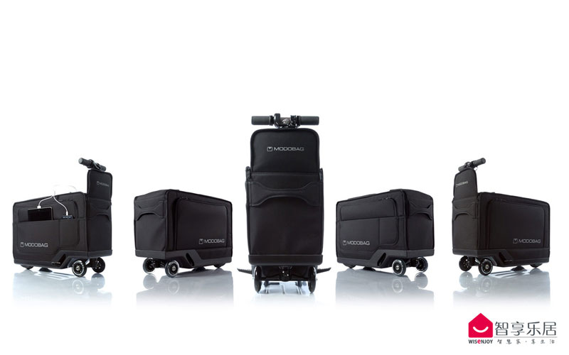有了行李箱方便多了,有拉杆的箱子