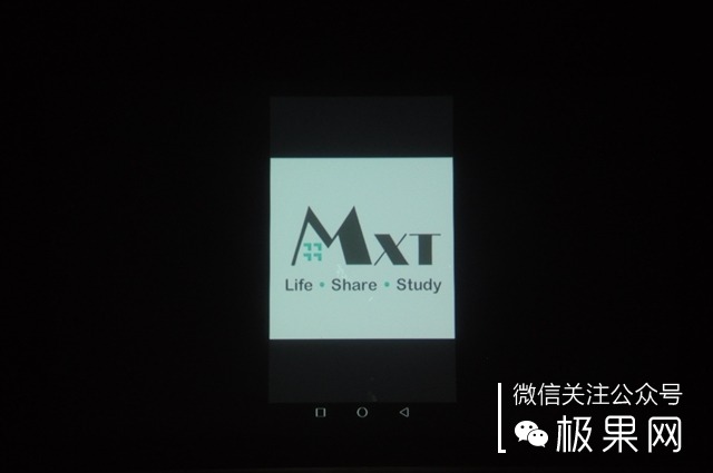 投影仪功能太强大,隔空操控黑科技