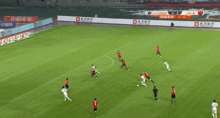 中超：辽宁宏运3:1上海上港TCL笑了！