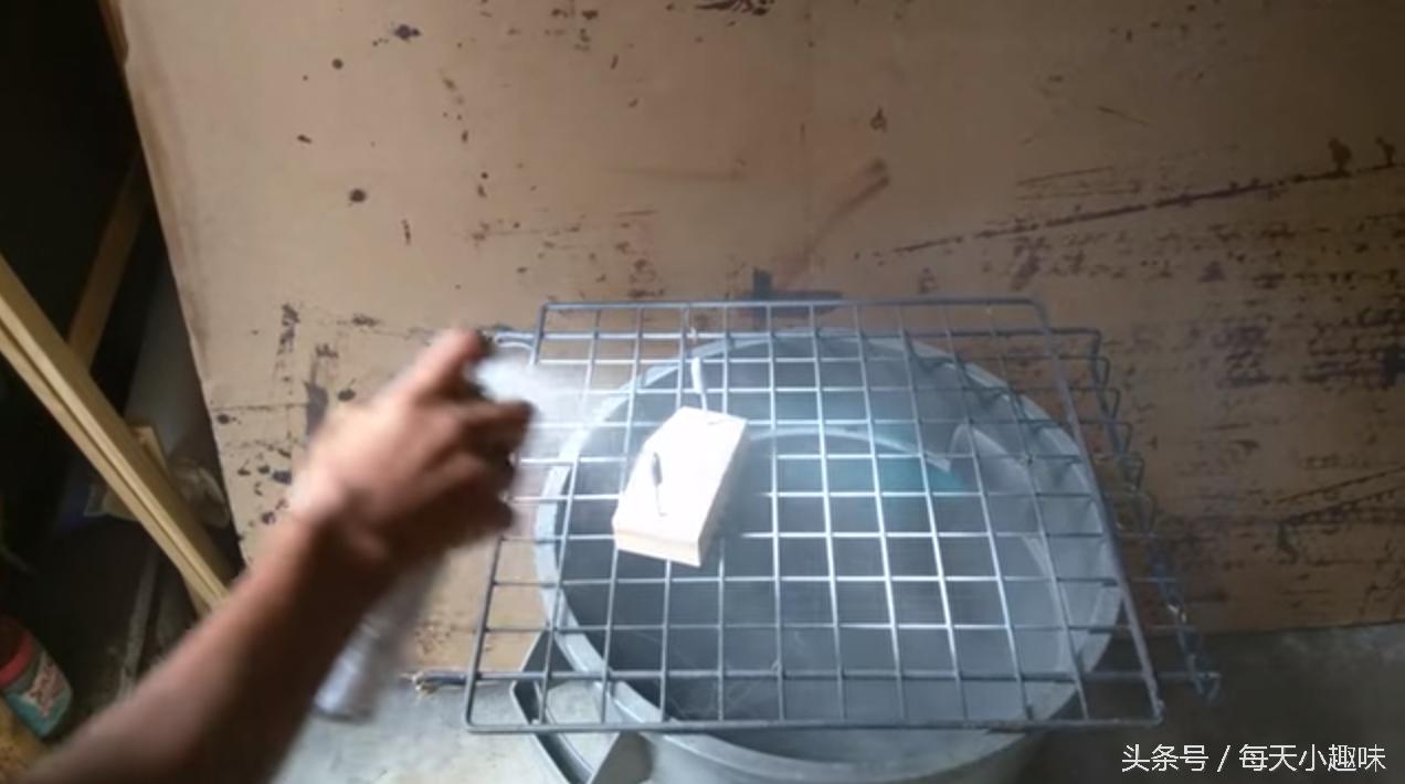 磁铁悬浮车怎么做,最简单的磁铁小火车