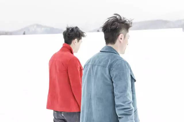 胡歌霍建华最美的场景视频,胡歌霍建华冬天游玩