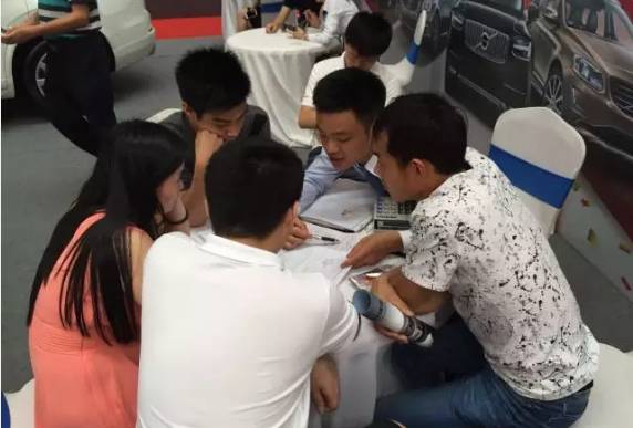 东莞有居住证直接可以上牌吗,东莞有居住证就能上牌吗