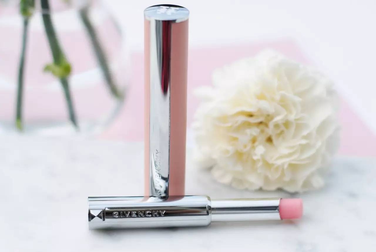 没有一支口红解决不了的问题,世上没有一件事是处理不了的