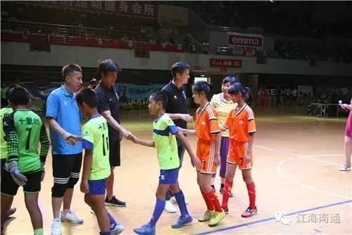 请来了孙雯，还惊动了不少国际友人！南通这场足球盛宴可有看头了~