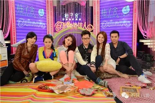 你们都在吐槽她的节目不如“康熙”，可她的人生已经赢得了掌声！