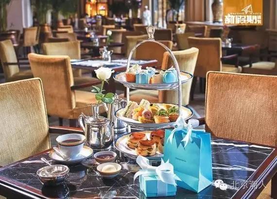 为什么每个女人都要有一串石榴石,为什么每个女人要有一件羊绒大衣