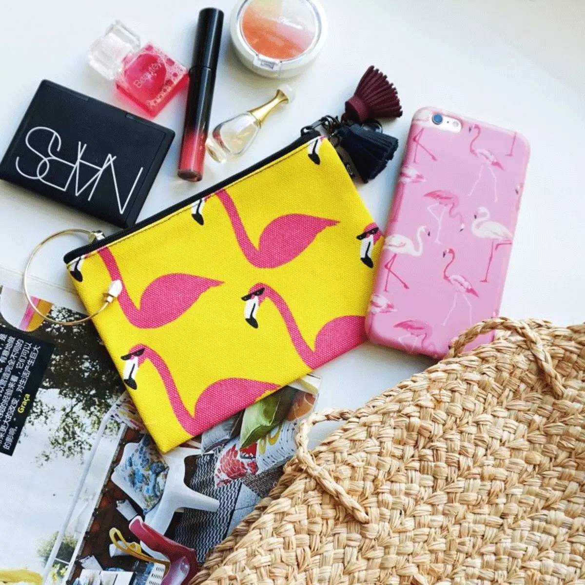 粉丝寄来了一箱包包,粉丝发来的包裹