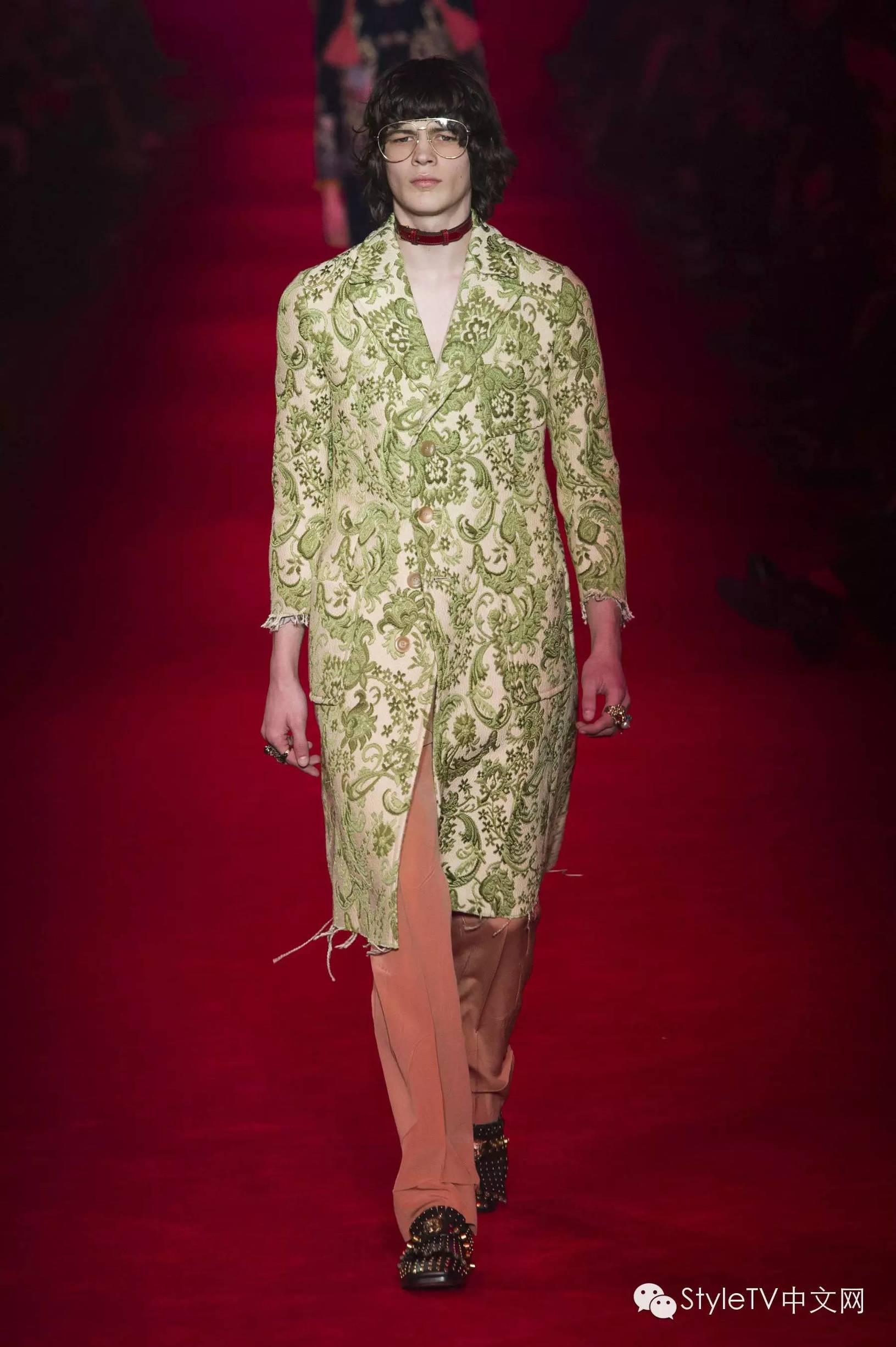 美cry！窥探躲在GUCCI后台的少男少女们