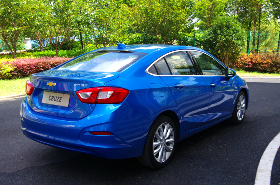 新科鲁兹评测,新科鲁兹好开吗