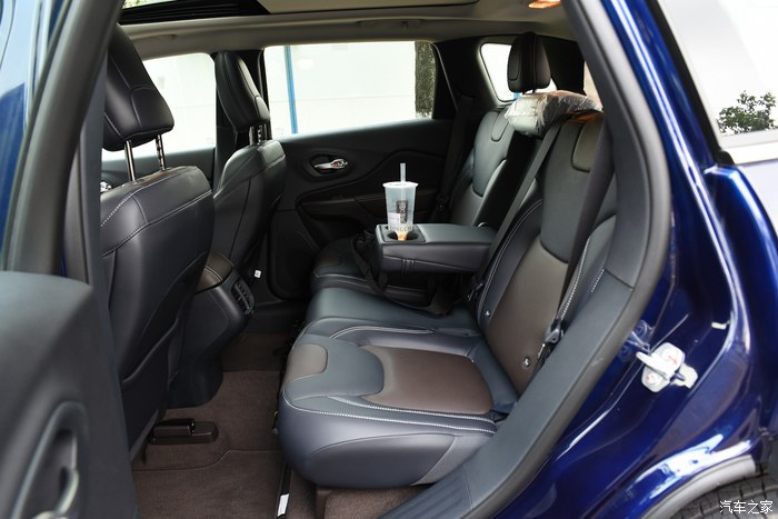 酷斯特女王再次登场：16款2.4L领先版自由光提车作业