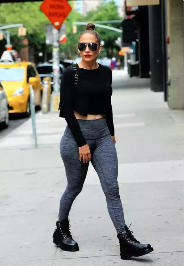 谁说“好女不过百”？这些“微胖界女神”只穿“它”就时髦又苗条