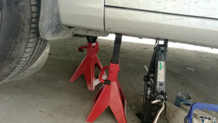 助力泵皮带和发电机皮带是一根吗,发电机皮带和助力泵皮带一样吗