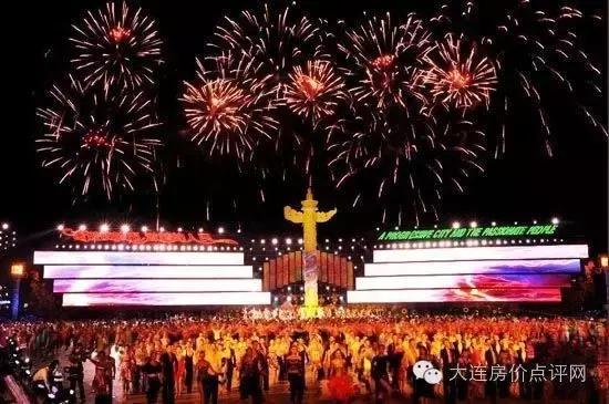 大连星海曾经的大船,大连星海广场标志性建筑是什么