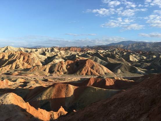 超多美图慎入！开神车，走丝路，这些不可思议的美景就在中国！