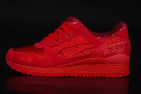 球鞋/最爱脚下那抹红，今夏潮人都得踩个它