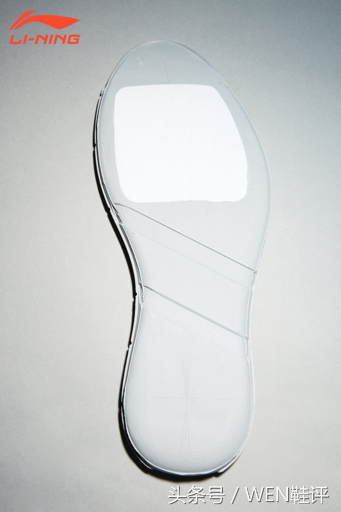 李宁李宁进击减震耐磨防水篮球鞋,篮球营养贴