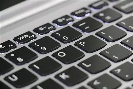 鑱旀兂灏忔柊air13proi7娴嬭瘎,鑱旀兂灏忔柊air13pro璇勪环