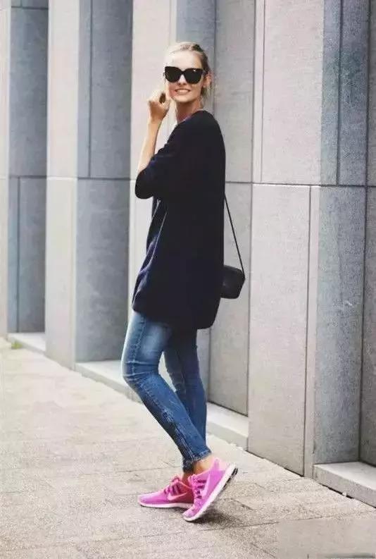 忘记你的小白鞋吧！现在是小粉鞋当道