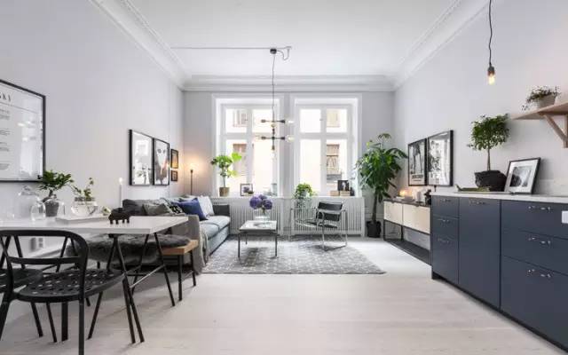 少些高家具，即使37㎡也显得开阔