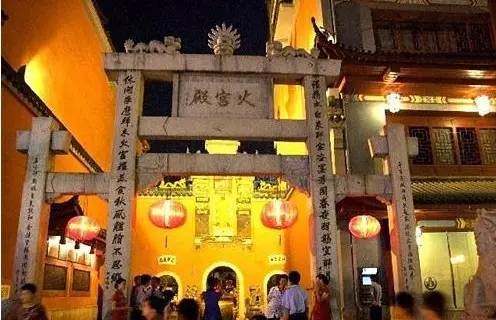 十大不坑人小吃街,全是套路的小吃街你真的还想去吗