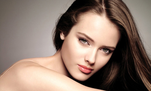 夏季晒后美白小妙招,炎热的夏天晒黑了