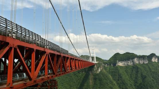 超多美图慎入！开神车，走丝路，这些不可思议的美景就在中国！