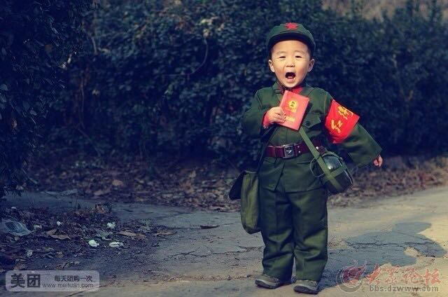 没争到主角，趁演出打了主演，观众叫好，主角感激