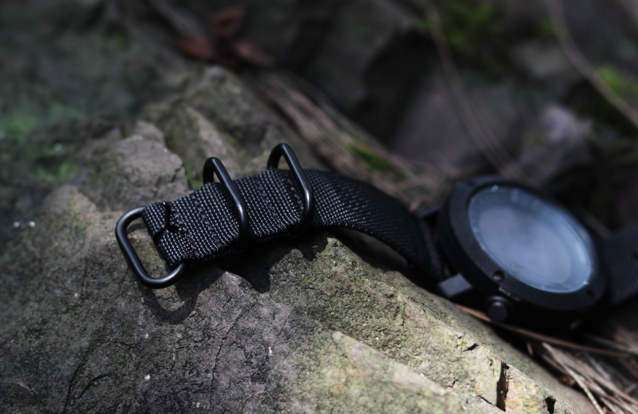 suunto颂拓越野跑怎么设置,颂拓远征阿尔法户外腕表