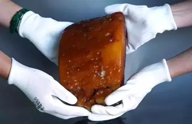 最大的琥珀蜜蜡原石,世界最贵蜜蜡原石