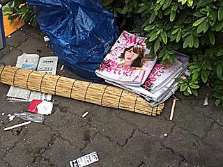 日本的杂志总是喜欢带附赠品,日本杂志赠品