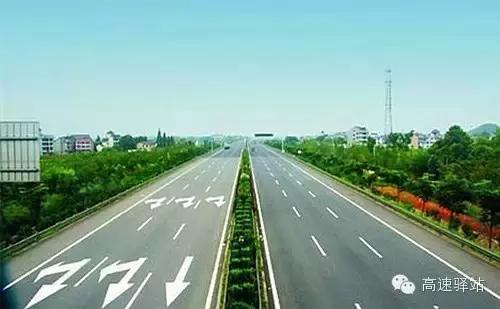 揭秘高速公路收费员,高速收费员的心酸事迹