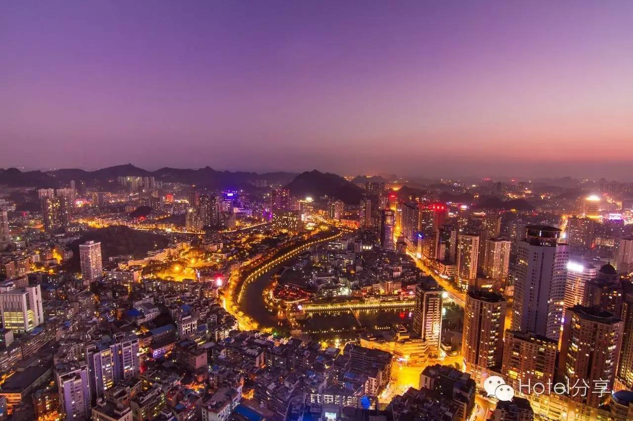 贵阳亨特索菲特酒店旁高楼,贵阳索菲特亨特酒店