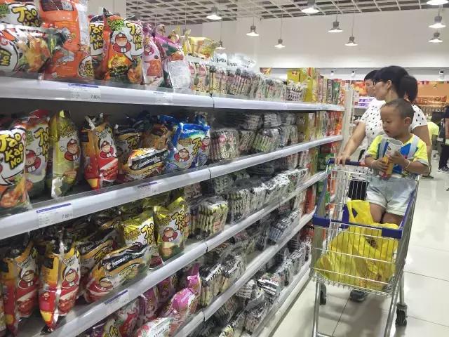 进口零食排行榜前十名好吃不上火,网红进口零食有哪些品牌