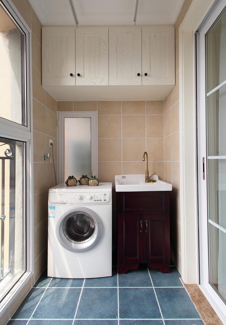 阳台装洗水池,房子外面的洗拖把水池怎样做方便