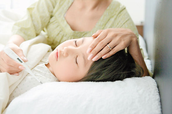 秋季常见疾病预防与急救,秋季高发的疾病及防范措施