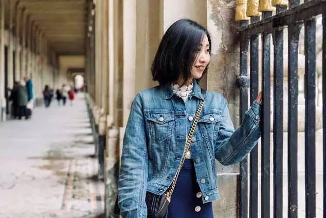 从南都首席到90万教徒,“买神”黎贝卡:朋友就是朋友,不是资源