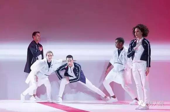 里约奥运太惨淡，但各国服装大秀值得一看