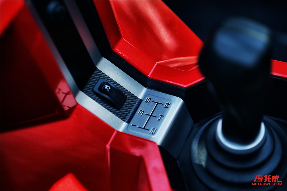 北极星slingshot如何打开机盖,北极星slingshot在国内可以开吗