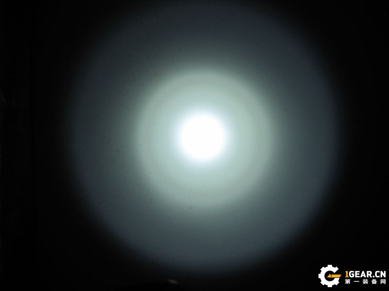 纳丽德圣火11超强光手电,纳丽德圣火30v2.0流明充电手电