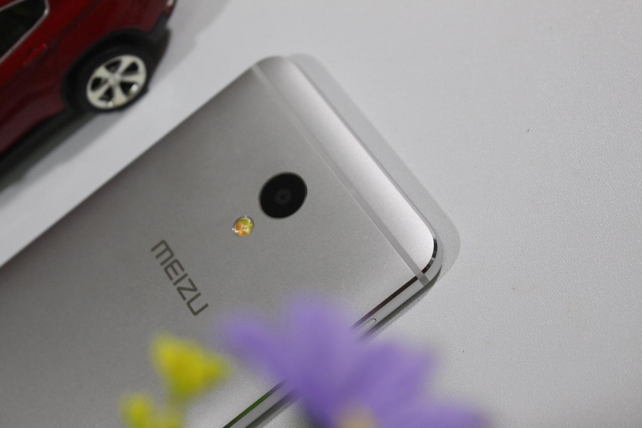 魅蓝e值得购买吗,魅蓝e测评视频