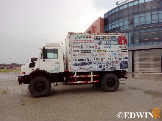 乌尼莫克u5000与u4000有何不同,奔驰乌尼莫克u400军用卡车