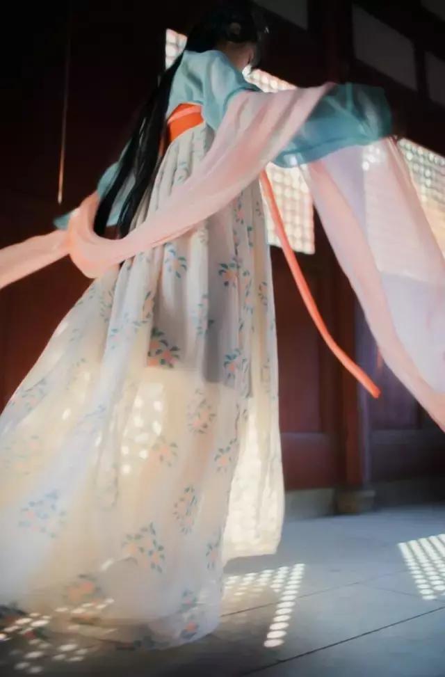 汉服之美谓之华作文,汉服之美的文章