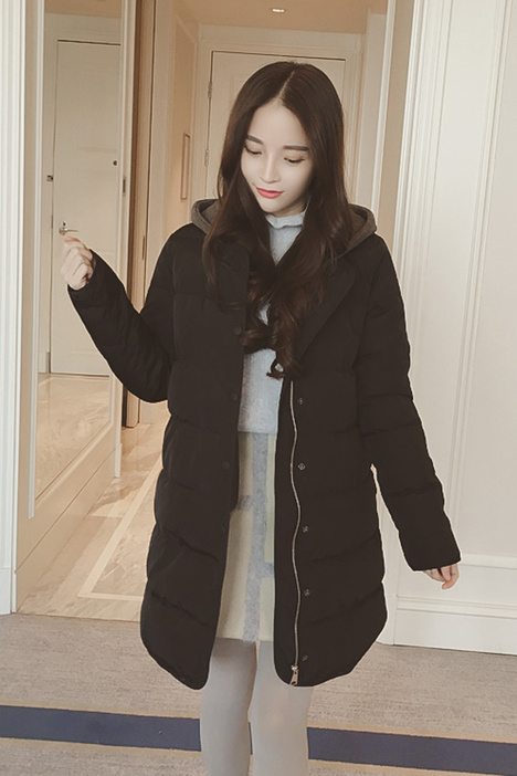 中款女羽绒服保暖又有型 (充绒量119g短款羽绒服够不够保暖)