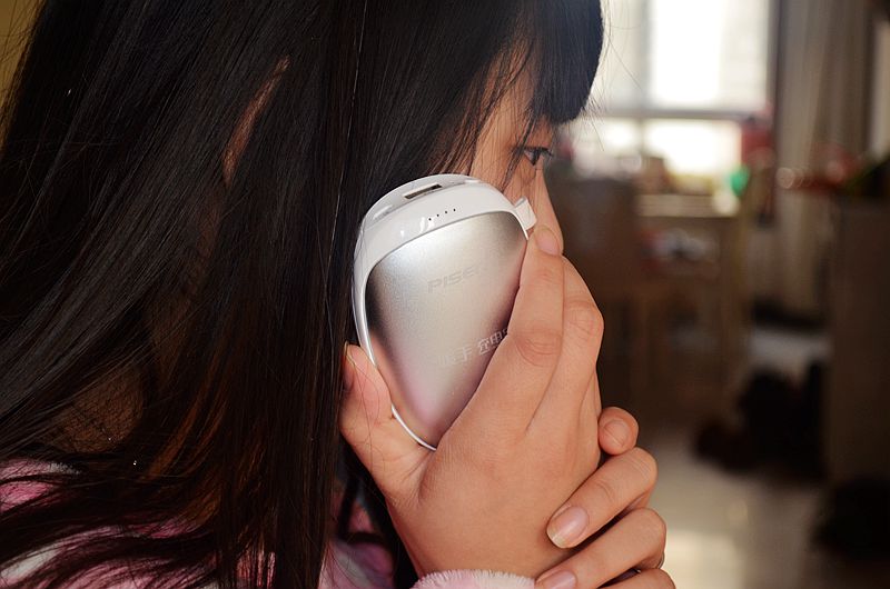 品胜自带线充电宝哪一款好,送给女神们最好的礼品