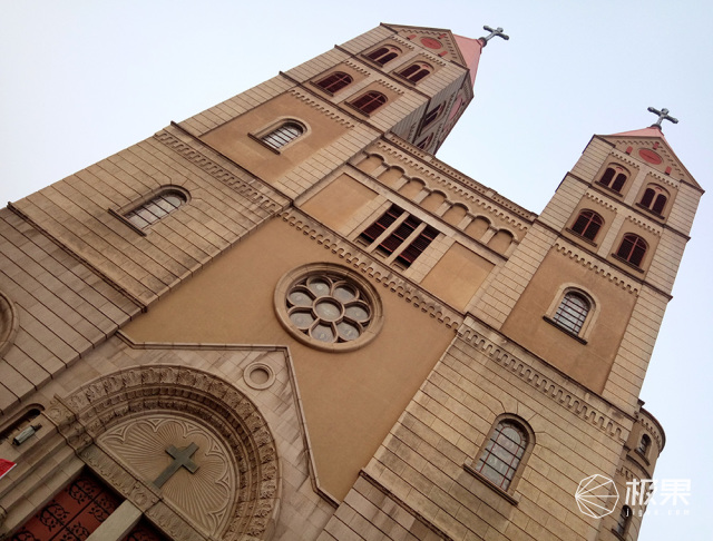 有没有跟iphone一样的手机,和iphone外观相似的安卓机