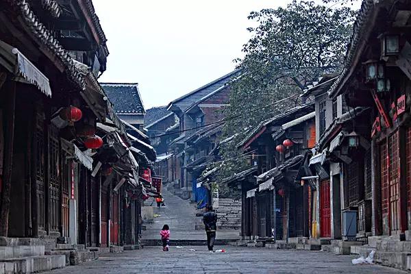 沪昆高铁沿线有什么著名旅游景点,好消息昭通高铁